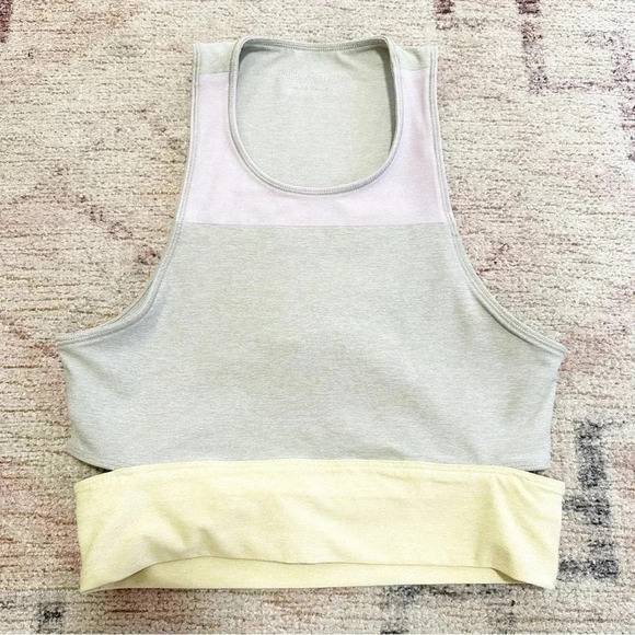 Outdoor Voices• Slash back crop top SZ small - Picture 2 of 7